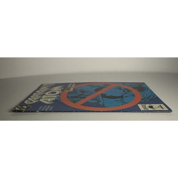 CAPTAIN ATOM #10 VOL. 3 9.0 DC COMIC BOOK CM4-158 - Picture 3 of 3